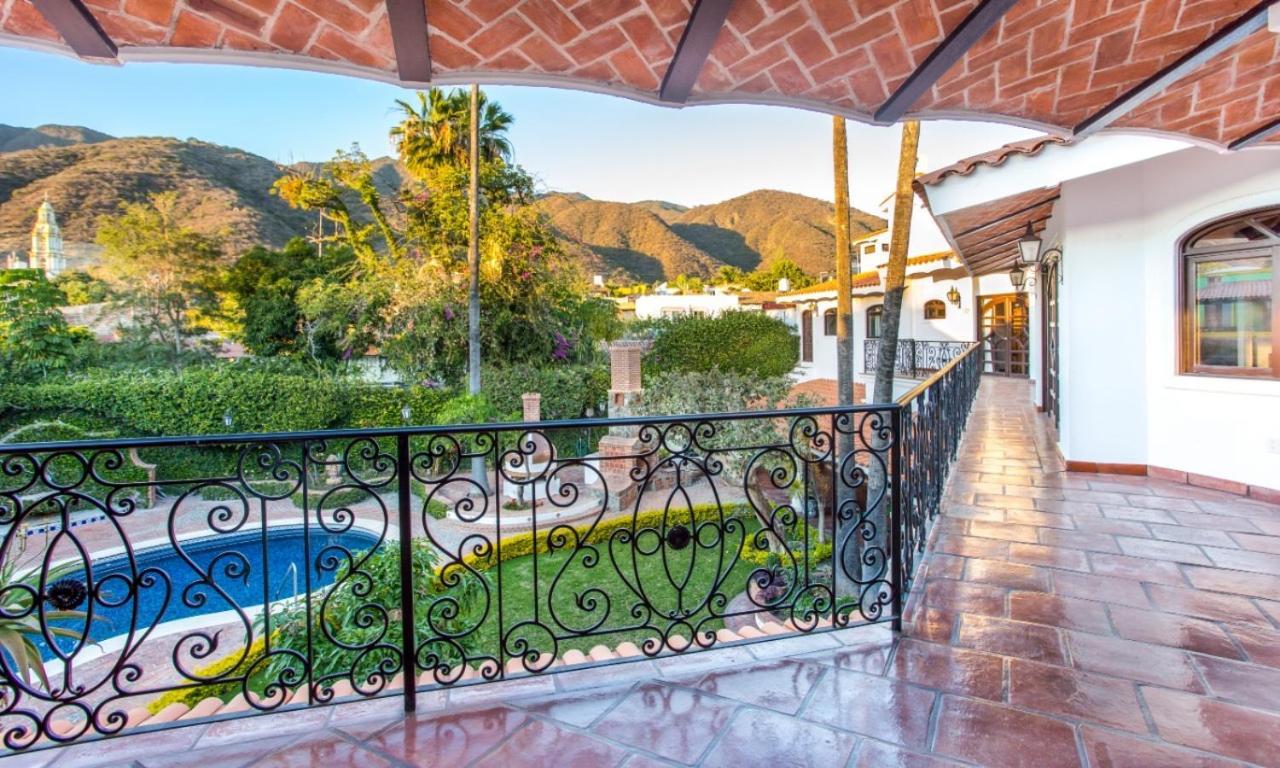 Caroline Bella Bed & Breakfast Ахихик Экстерьер фото